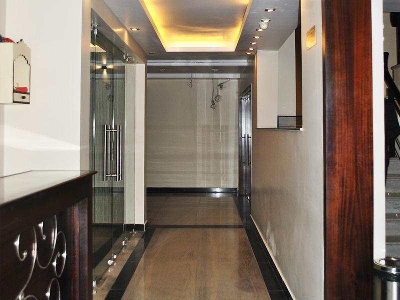 The Sapphire Grand Ξενοδοχείο Βαρανάσι Εξωτερικό φωτογραφία