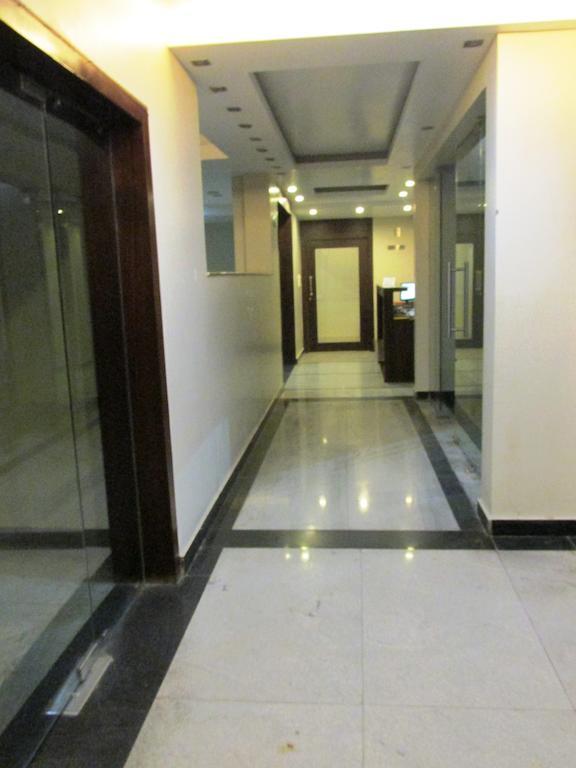 The Sapphire Grand Ξενοδοχείο Βαρανάσι Εξωτερικό φωτογραφία