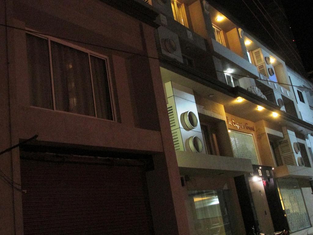 The Sapphire Grand Ξενοδοχείο Βαρανάσι Εξωτερικό φωτογραφία